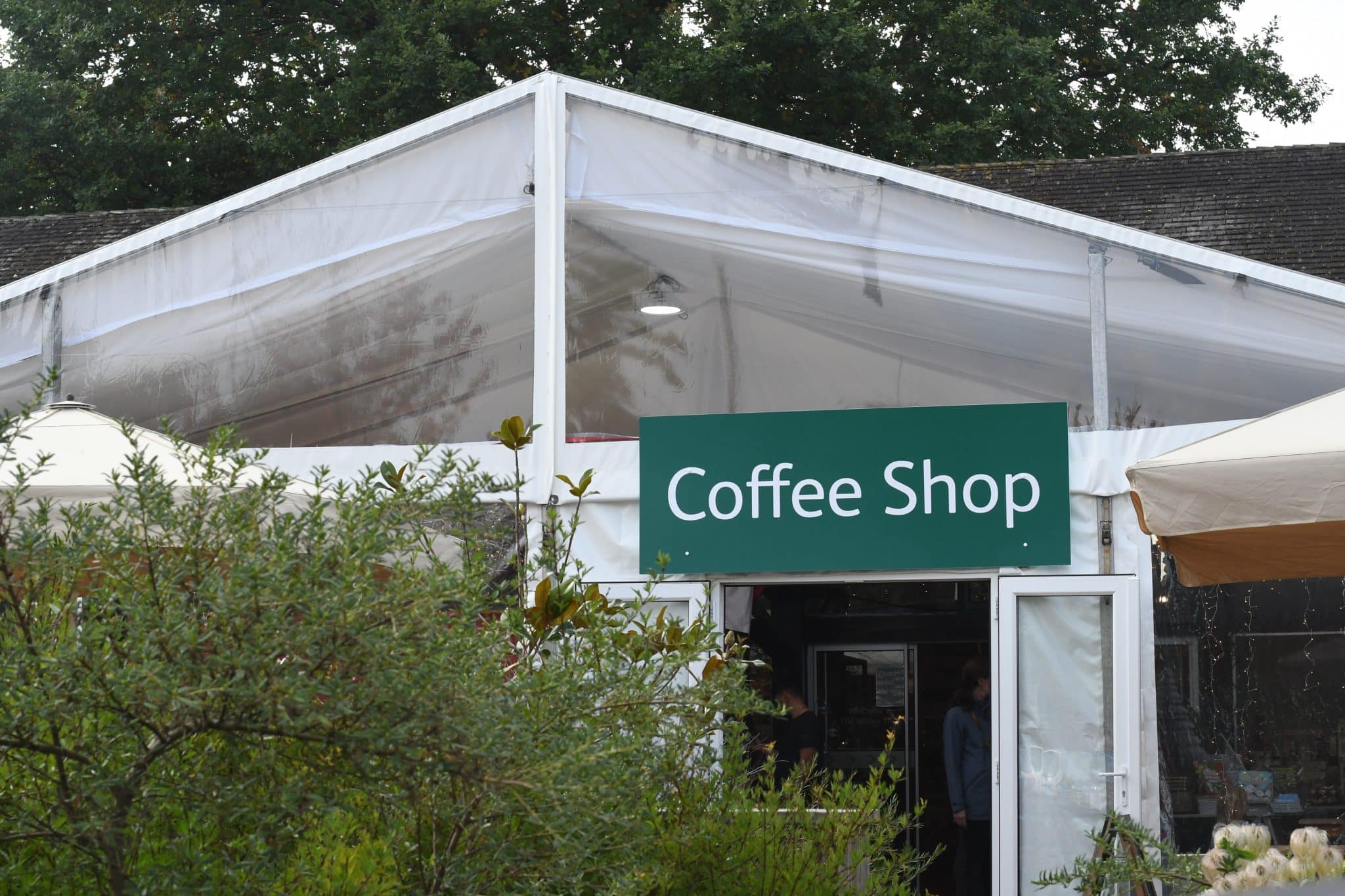 retail refurbishment trading continuity